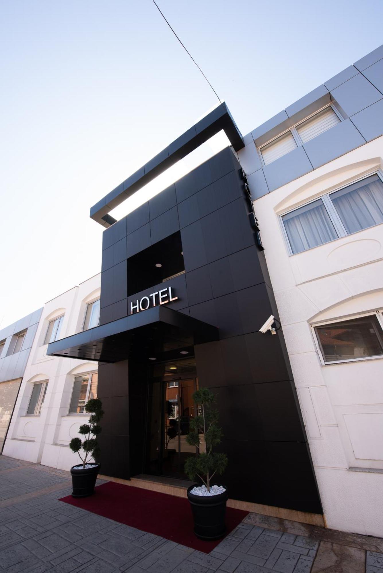 Hotel Sun Loznica Exteriör bild